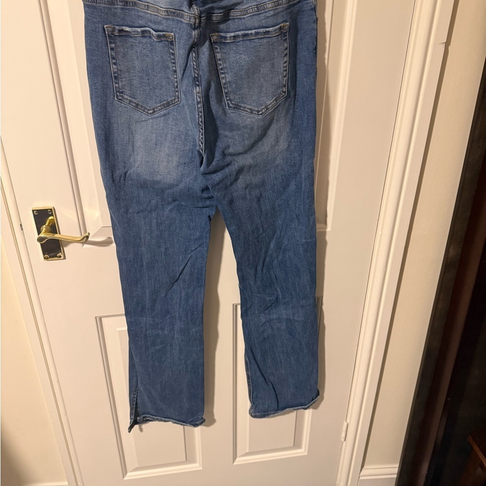 2/$25 Killing 'Em Kindly High Rise Jeans - Medium Blue Wash sz 13 - Picture 4 of 7